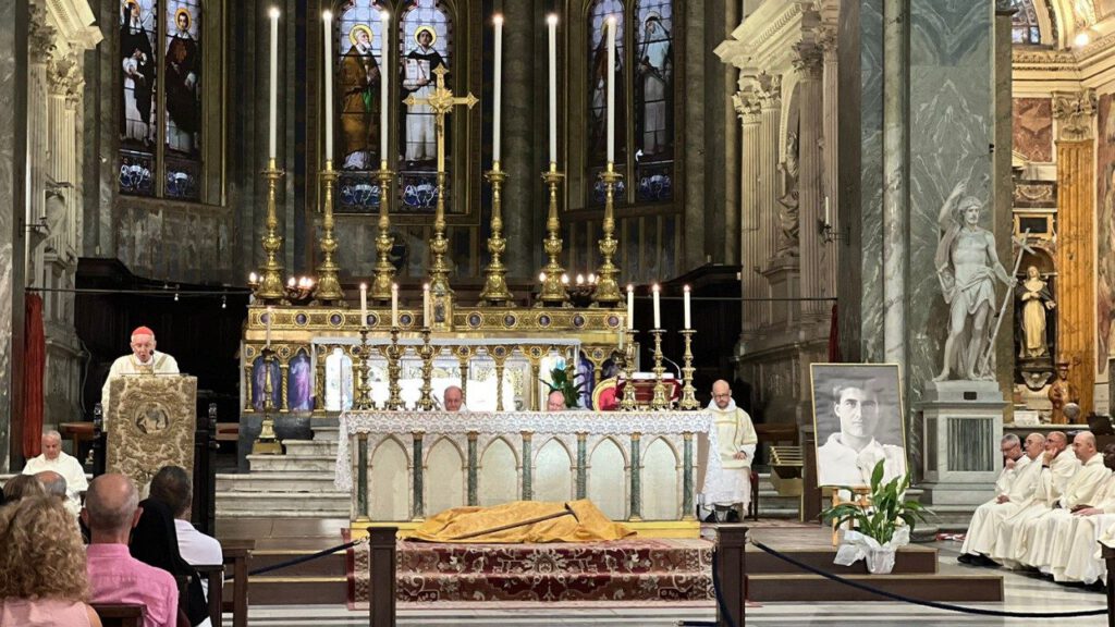 Cardeal Re: Frassati é atual num mundo dominado por uma desumanidade sem limites